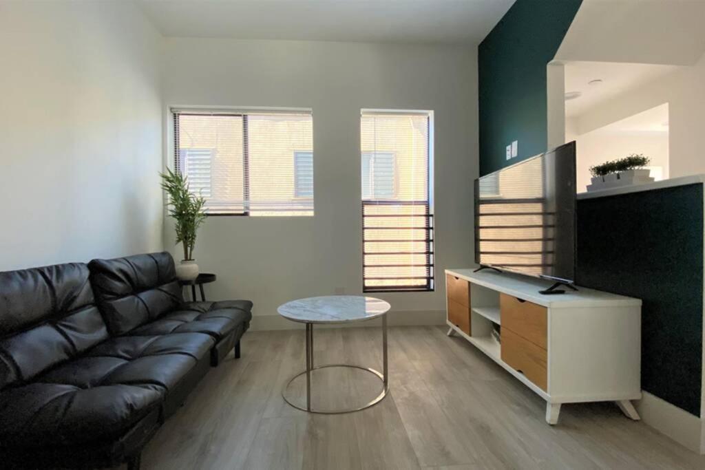 3Bd/3Ba Modern Hollywood Townhouse With Private Rooftop Los Angeles Exterior photo